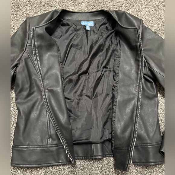 Faux Leather Jacket Size Large - Picture 3 of 9